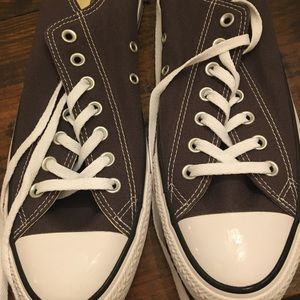 Converse AllStars charcoal tennis shoes